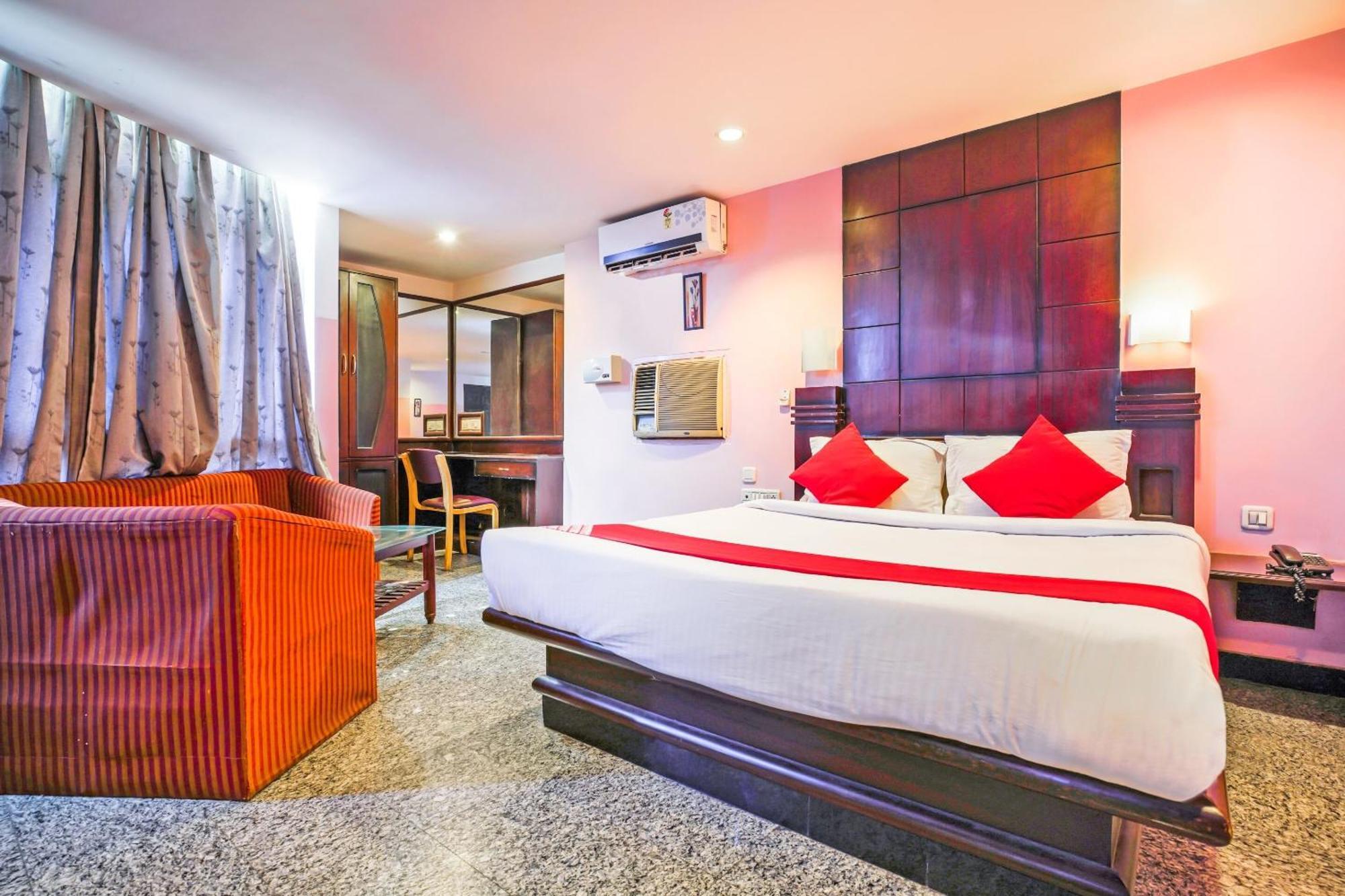 Hanvi Inn Hyderabad Bagian luar foto