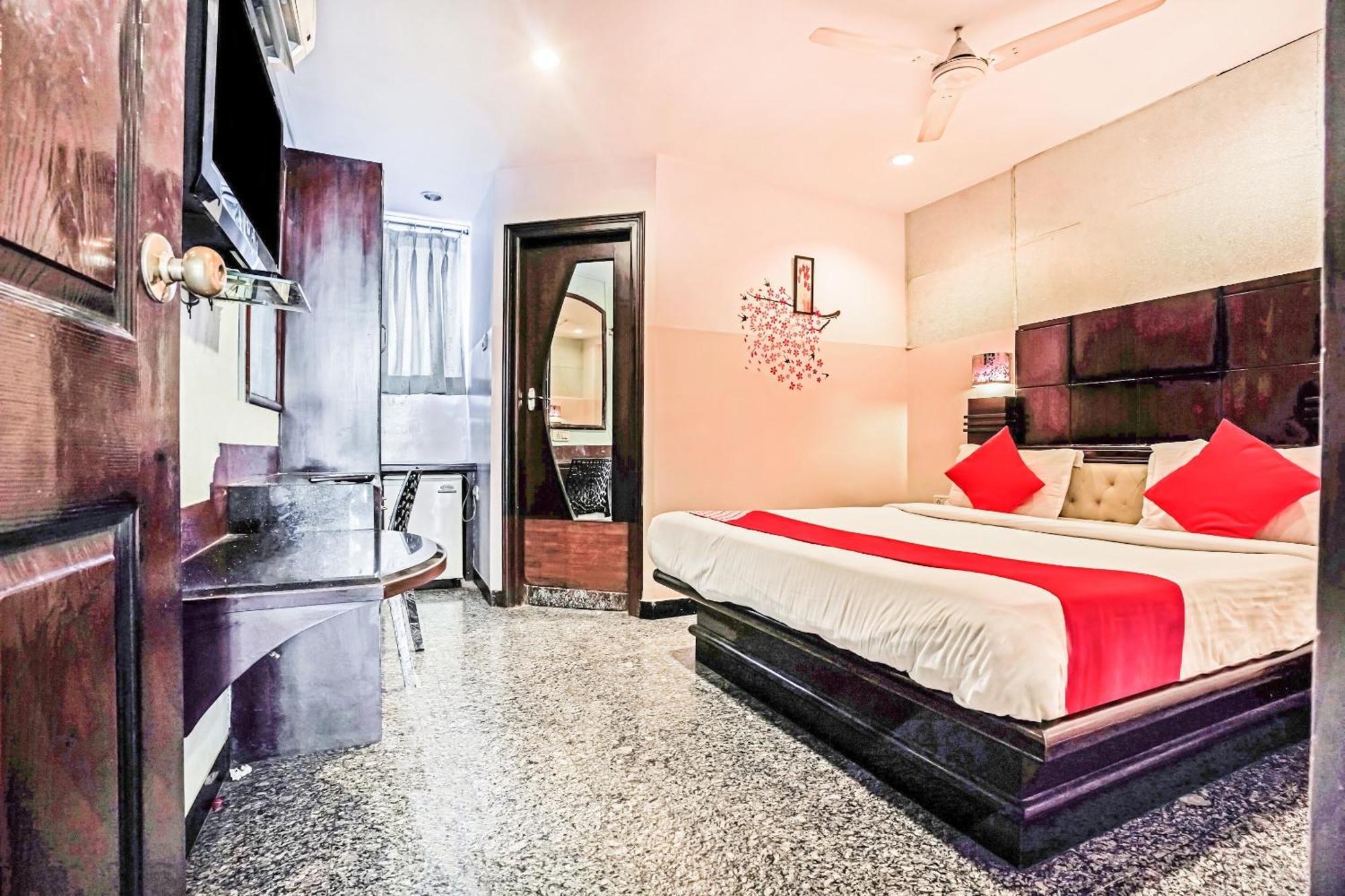 Hanvi Inn Hyderabad Bagian luar foto