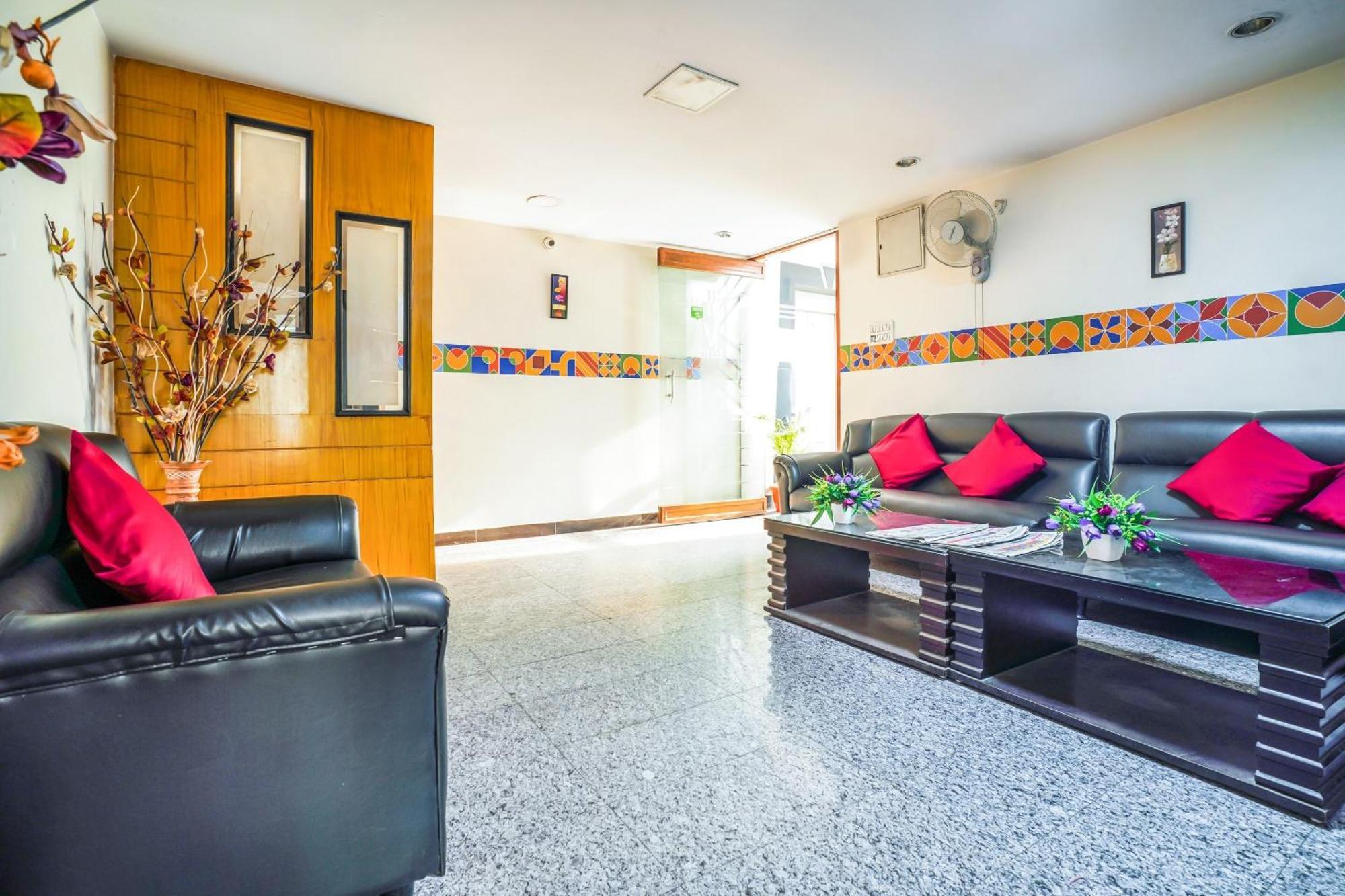 Hanvi Inn Hyderabad Bagian luar foto