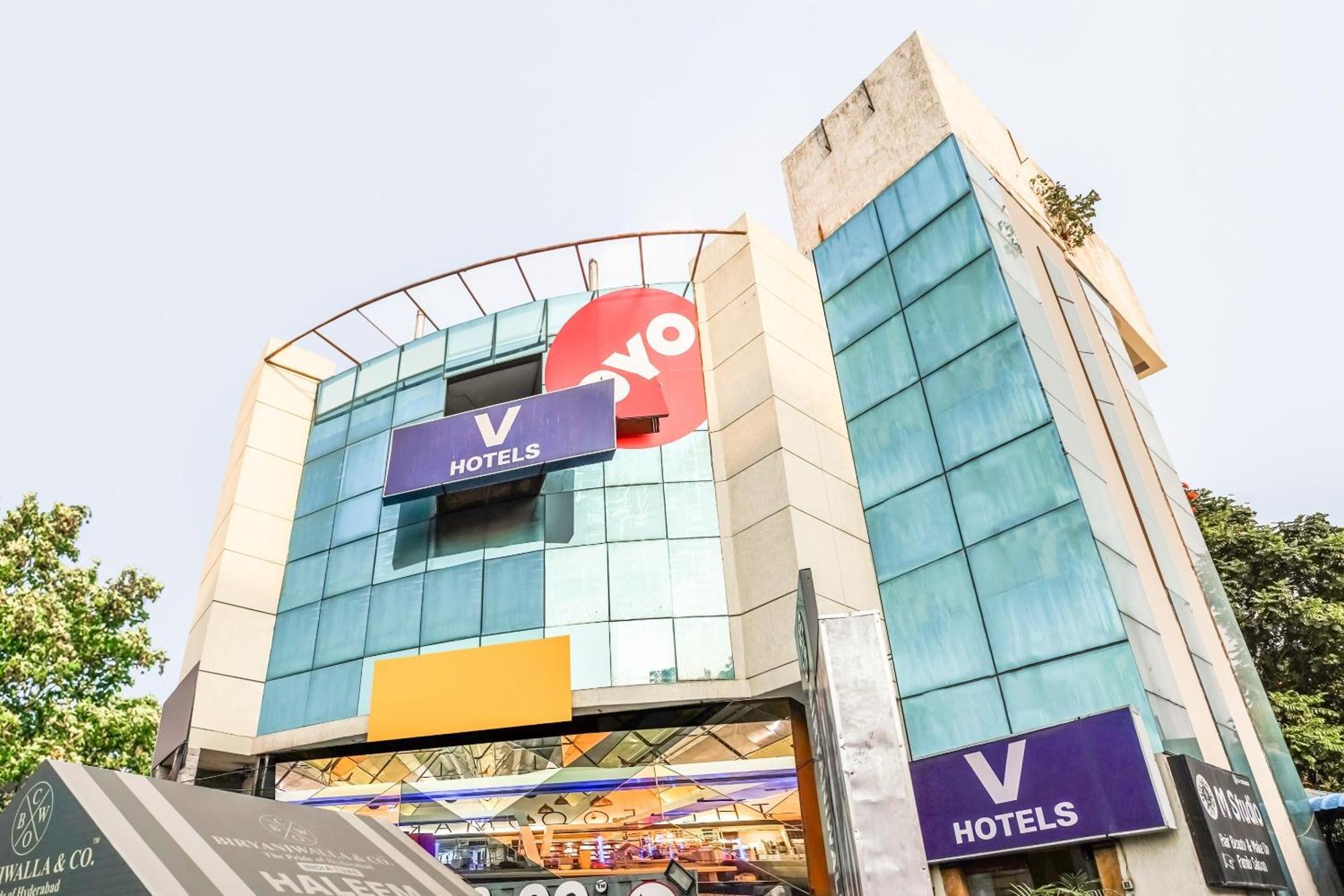 Hanvi Inn Hyderabad Bagian luar foto