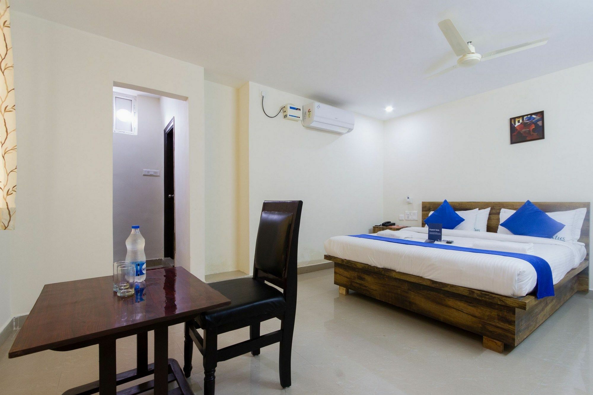 Hanvi Inn Hyderabad Bagian luar foto