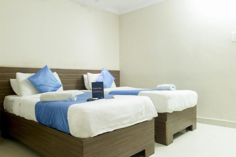 Hanvi Inn Hyderabad Bagian luar foto